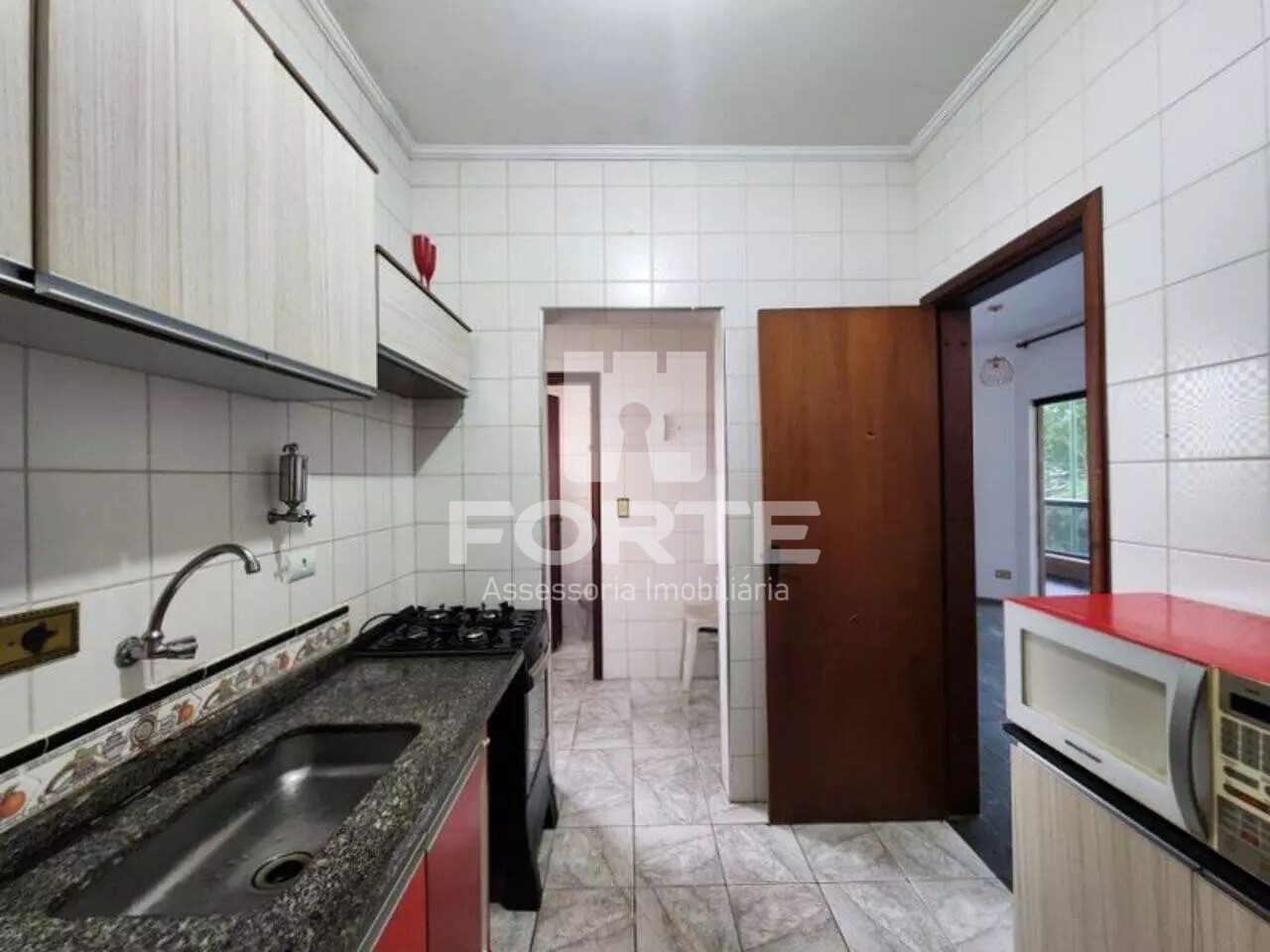 Apartamento à venda com 3 quartos, 156m² - Foto 6