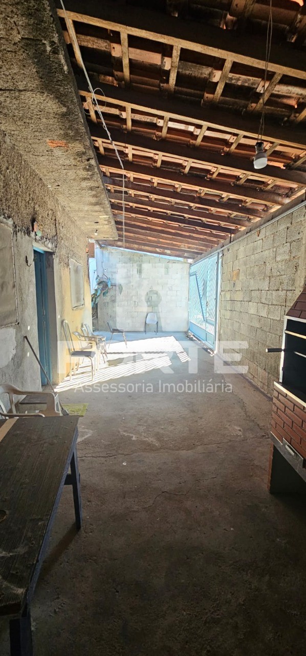 Casa à venda com 3 quartos, 360m² - Foto 16