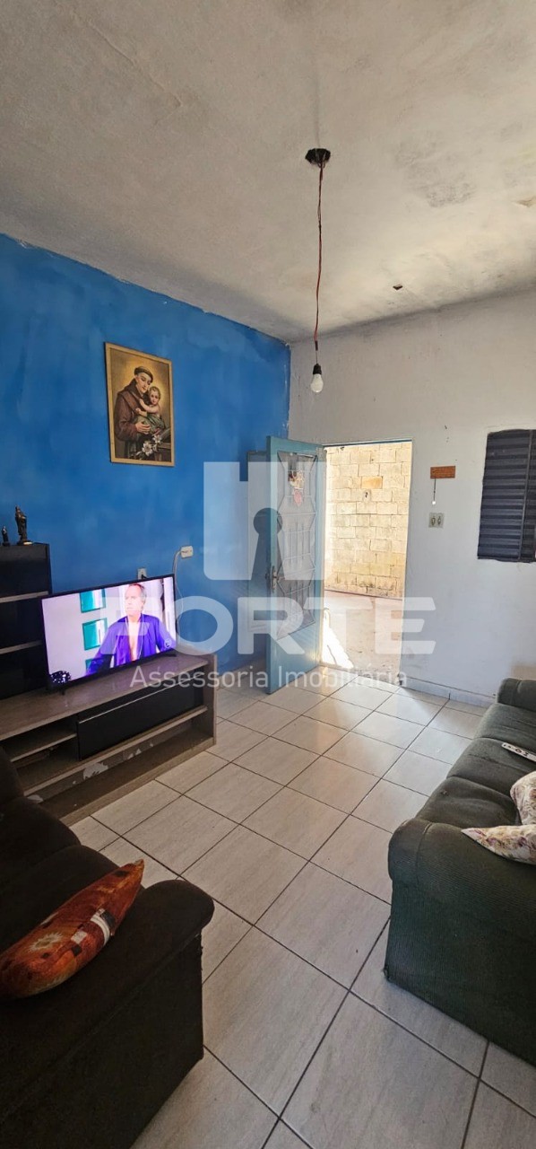 Casa à venda com 3 quartos, 360m² - Foto 4