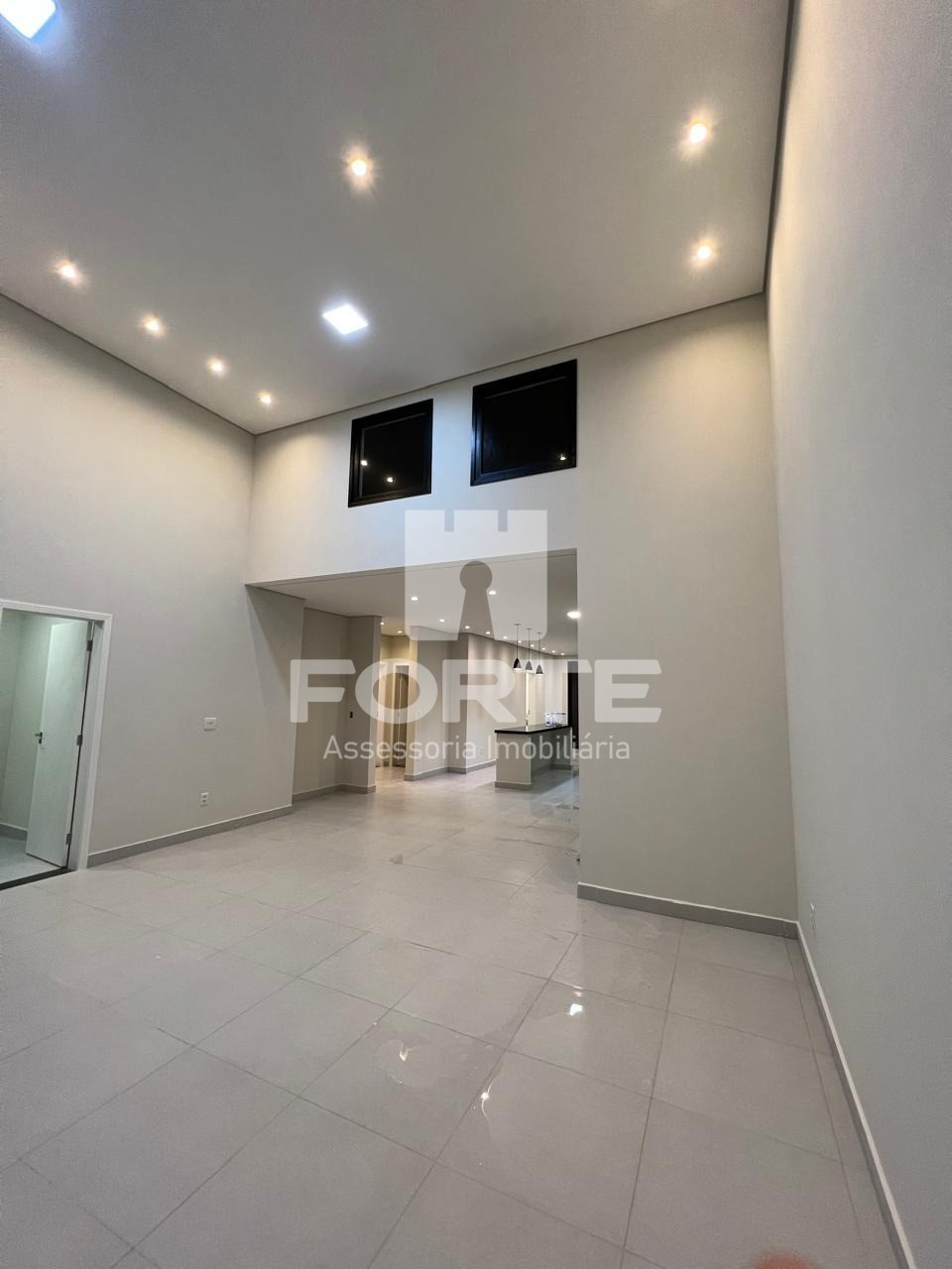 Casa à venda com 3 quartos, 183m² - Foto 3