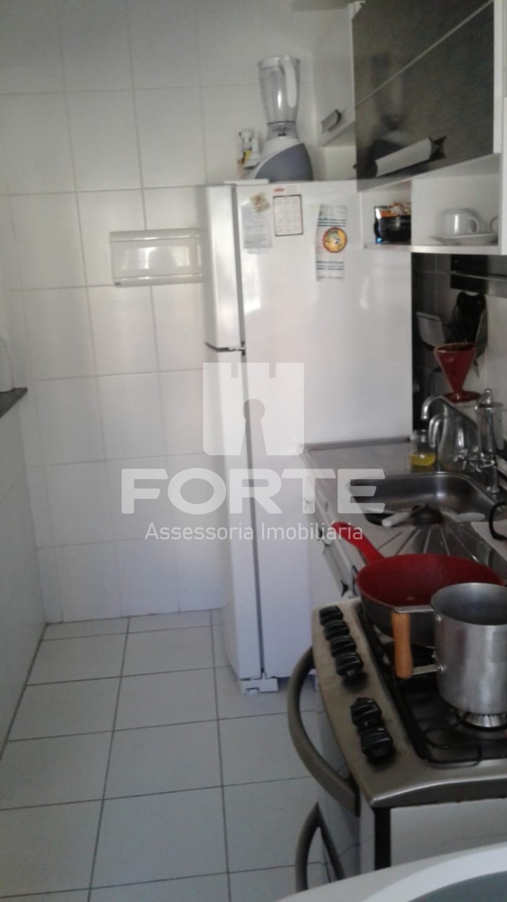 Apartamento à venda com 2 quartos, 47m² - Foto 3