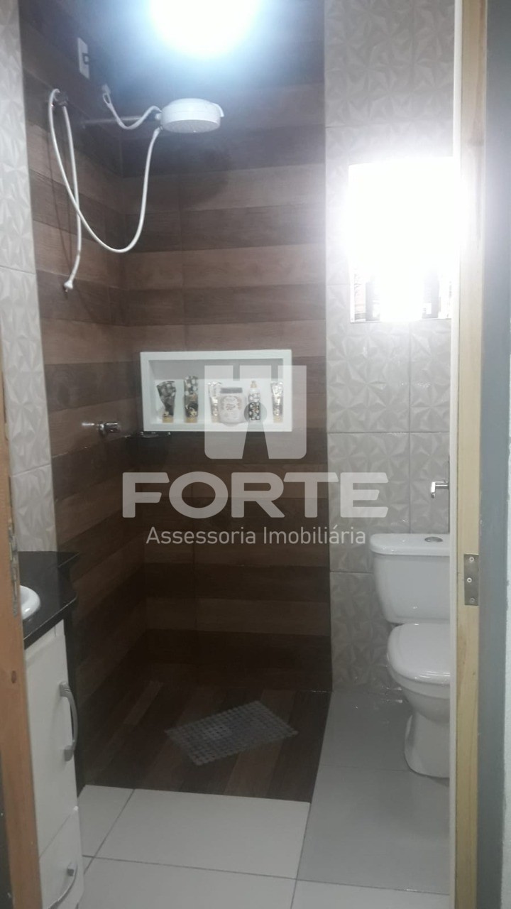 Casa à venda com 2 quartos, 90m² - Foto 13