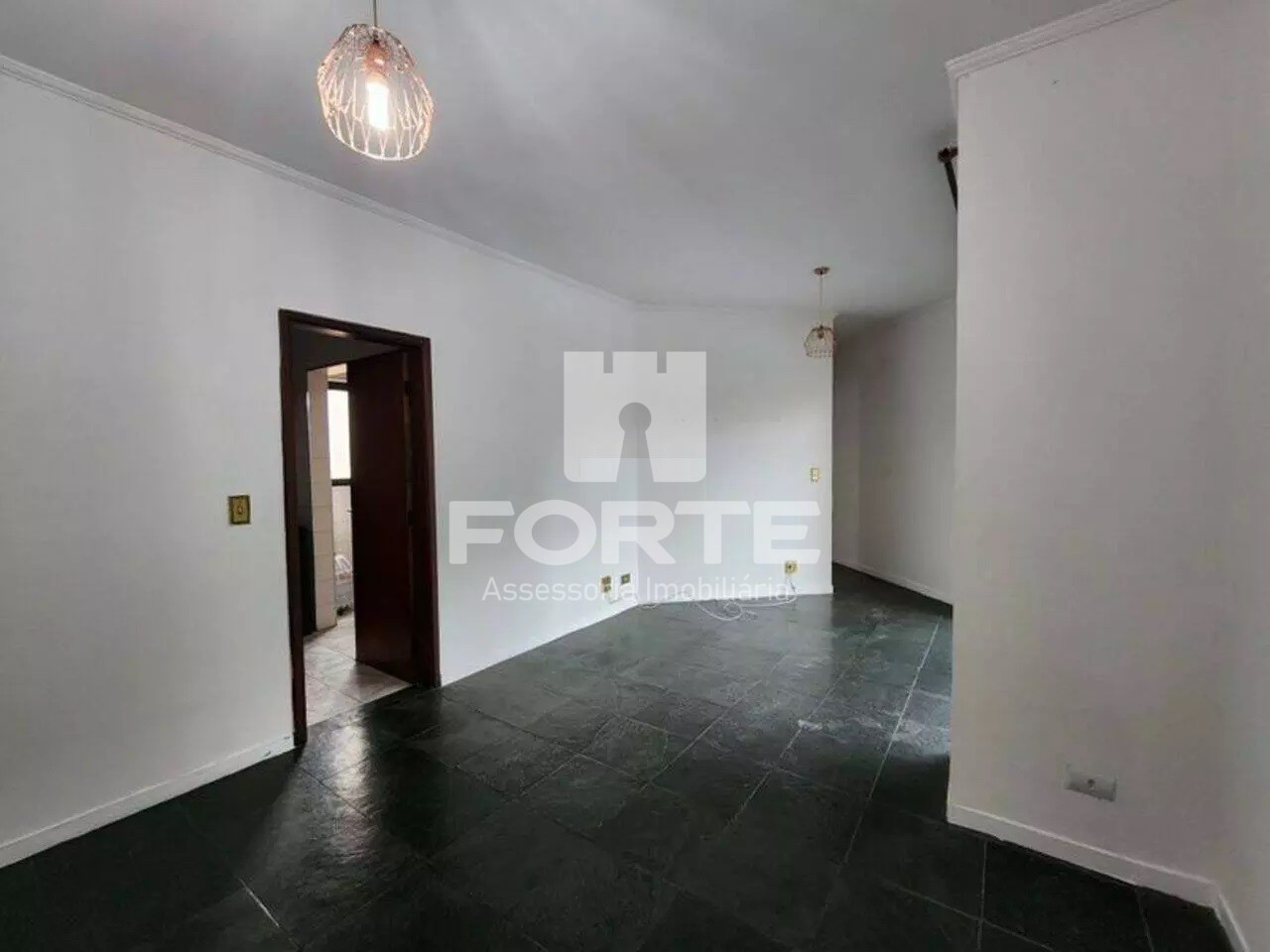 Apartamento à venda com 3 quartos, 156m² - Foto 4