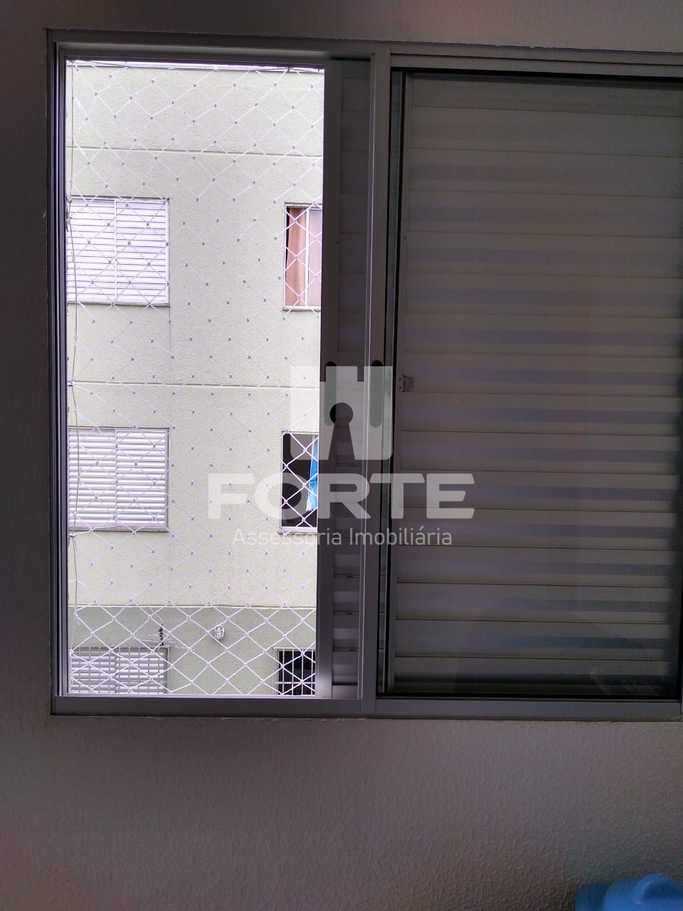 Apartamento à venda com 2 quartos, 69m² - Foto 2