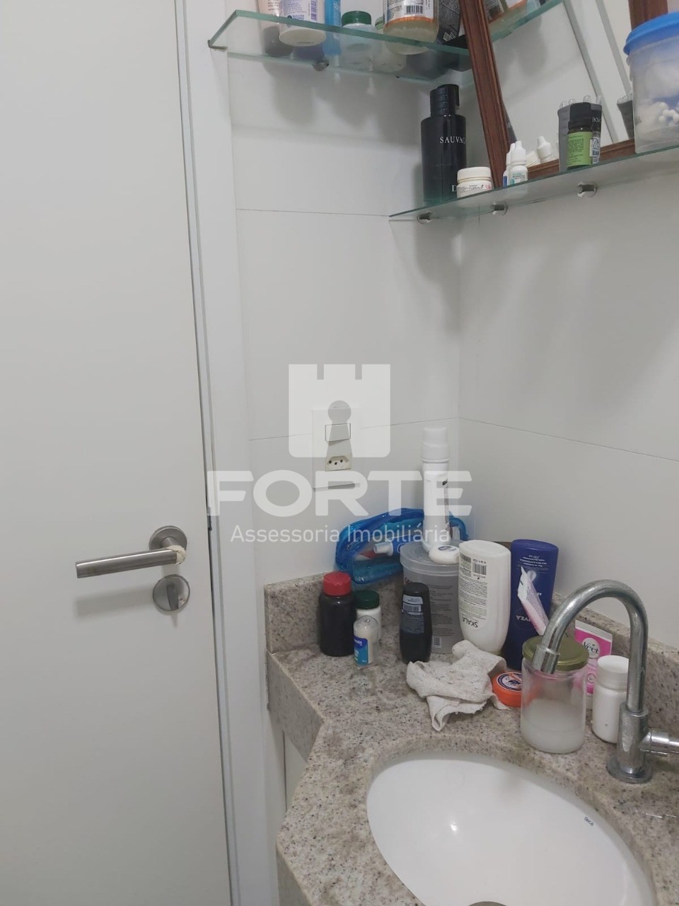 Apartamento à venda com 1 quarto, 43m² - Foto 13