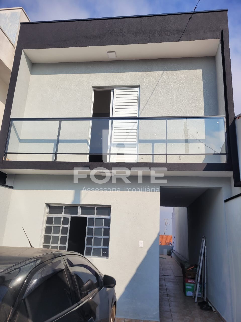 Casa à venda com 3 quartos, 120m² - Foto 1