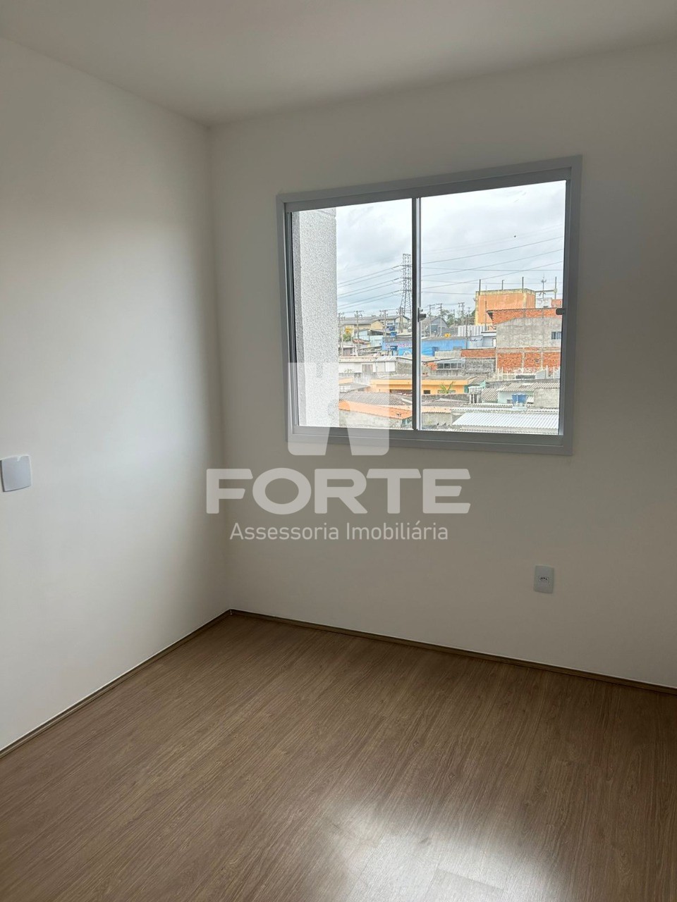 Apartamento à venda com 2 quartos, 42m² - Foto 2