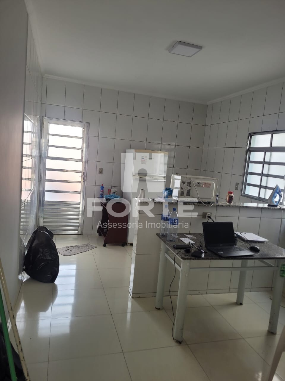 Casa à venda com 3 quartos, 120m² - Foto 4