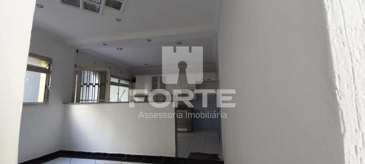 Casa para alugar com 3 quartos, 200m² - Foto 25