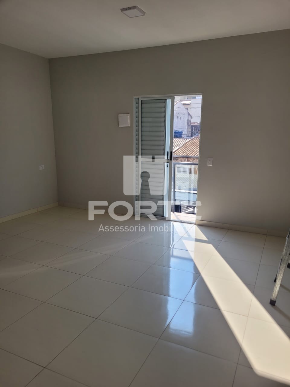 Casa à venda com 3 quartos, 120m² - Foto 8