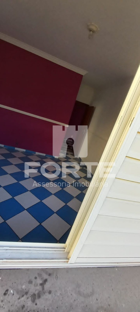 Casa para alugar com 3 quartos, 200m² - Foto 30