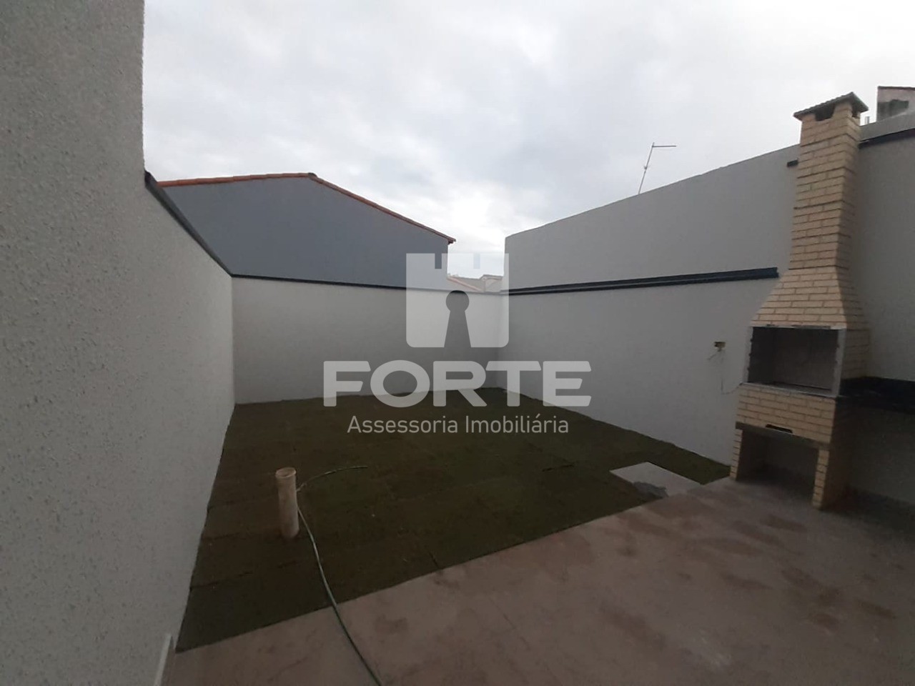 Casa à venda com 3 quartos, 111m² - Foto 7