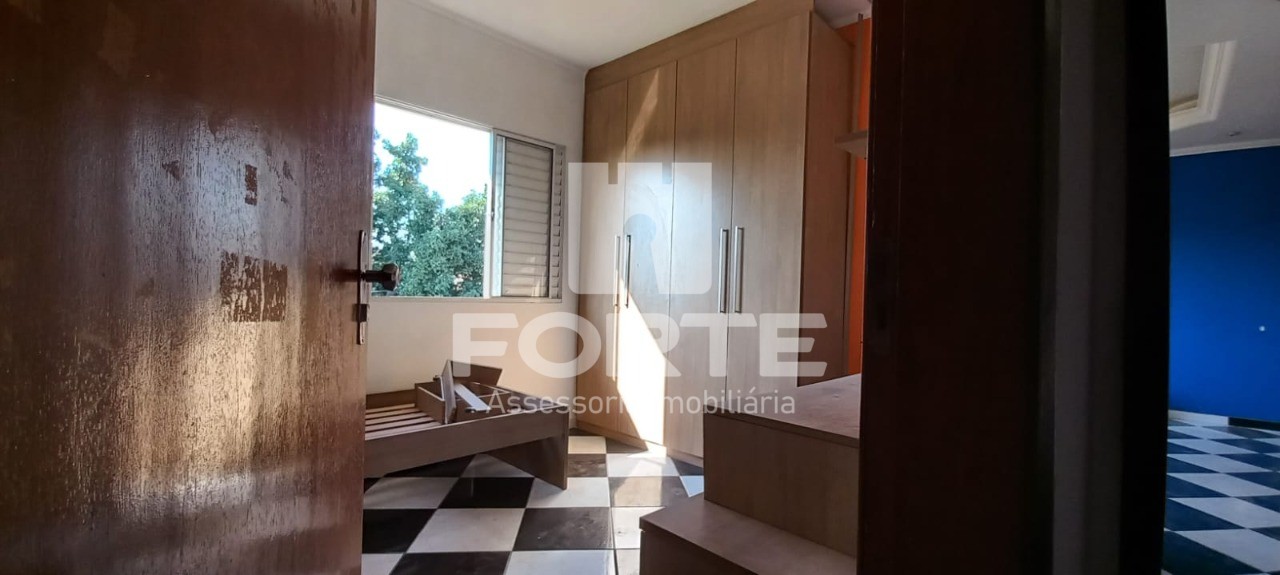 Casa para alugar com 3 quartos, 200m² - Foto 37