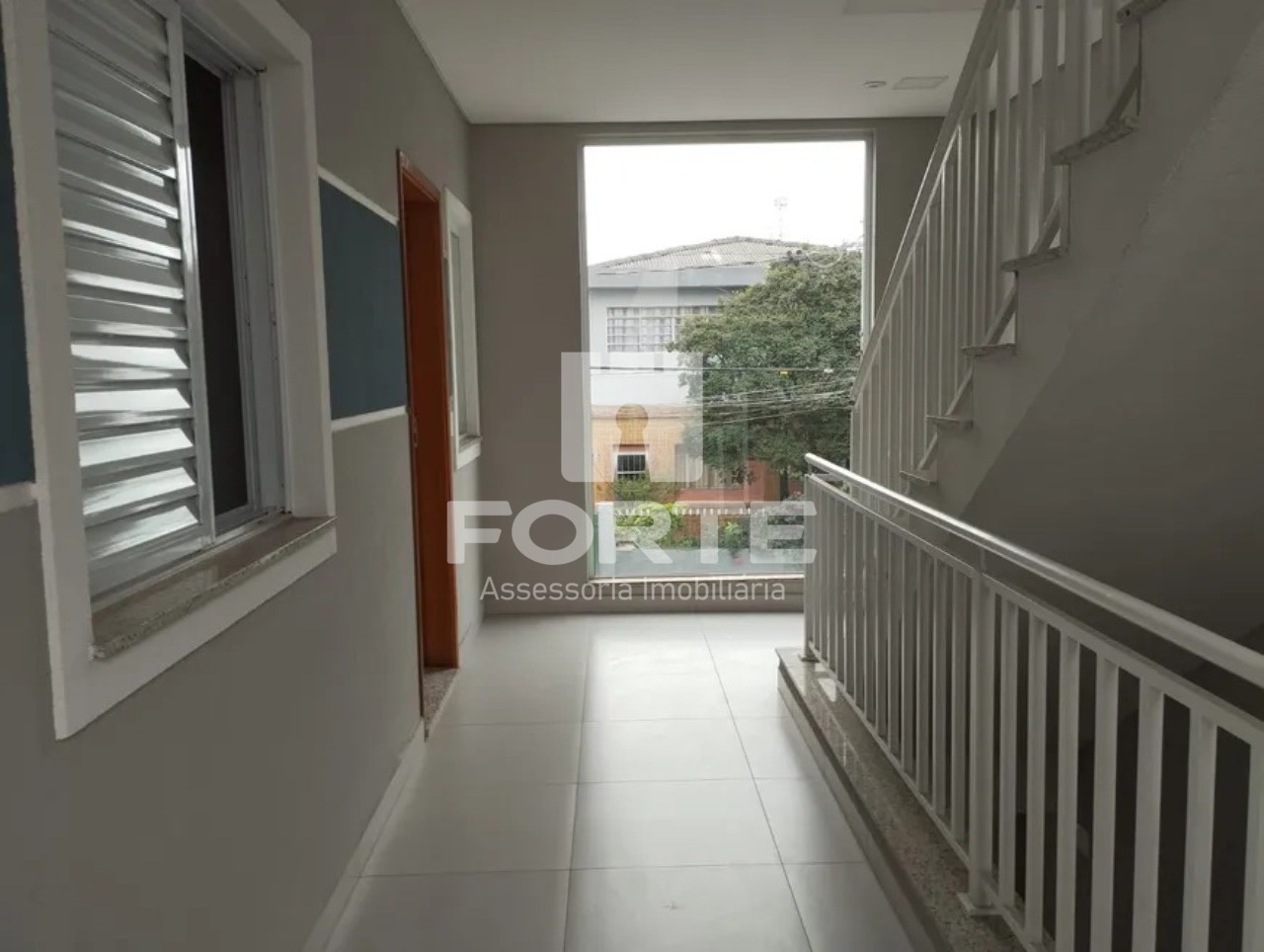 Apartamento à venda com 2 quartos, 42m² - Foto 4