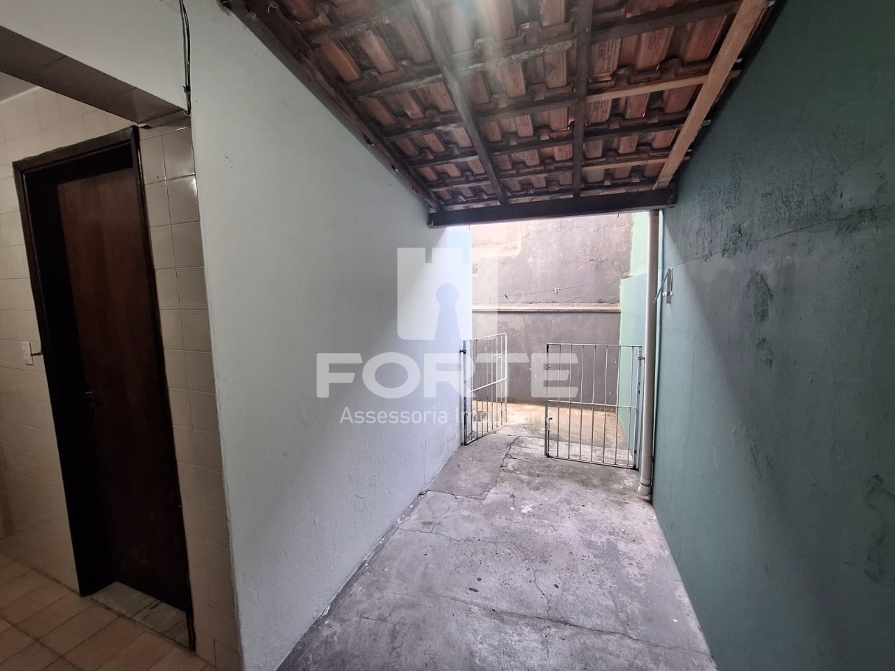 Casa à venda com 3 quartos, 125m² - Foto 27