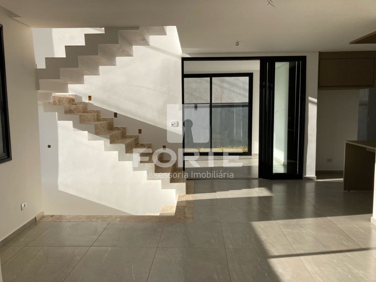 Casa à venda com 4 quartos, 342m² - Foto 13