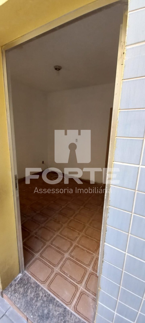 Casa para alugar com 3 quartos, 200m² - Foto 42