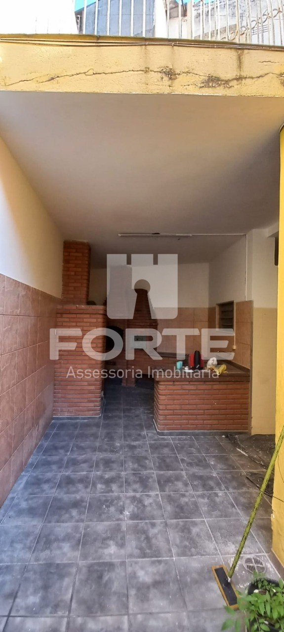 Casa para alugar com 3 quartos, 200m² - Foto 52