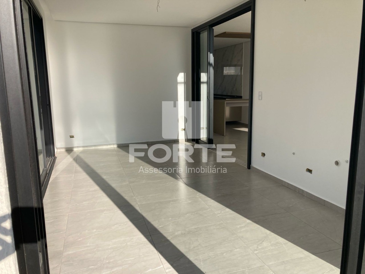 Casa à venda com 4 quartos, 342m² - Foto 27