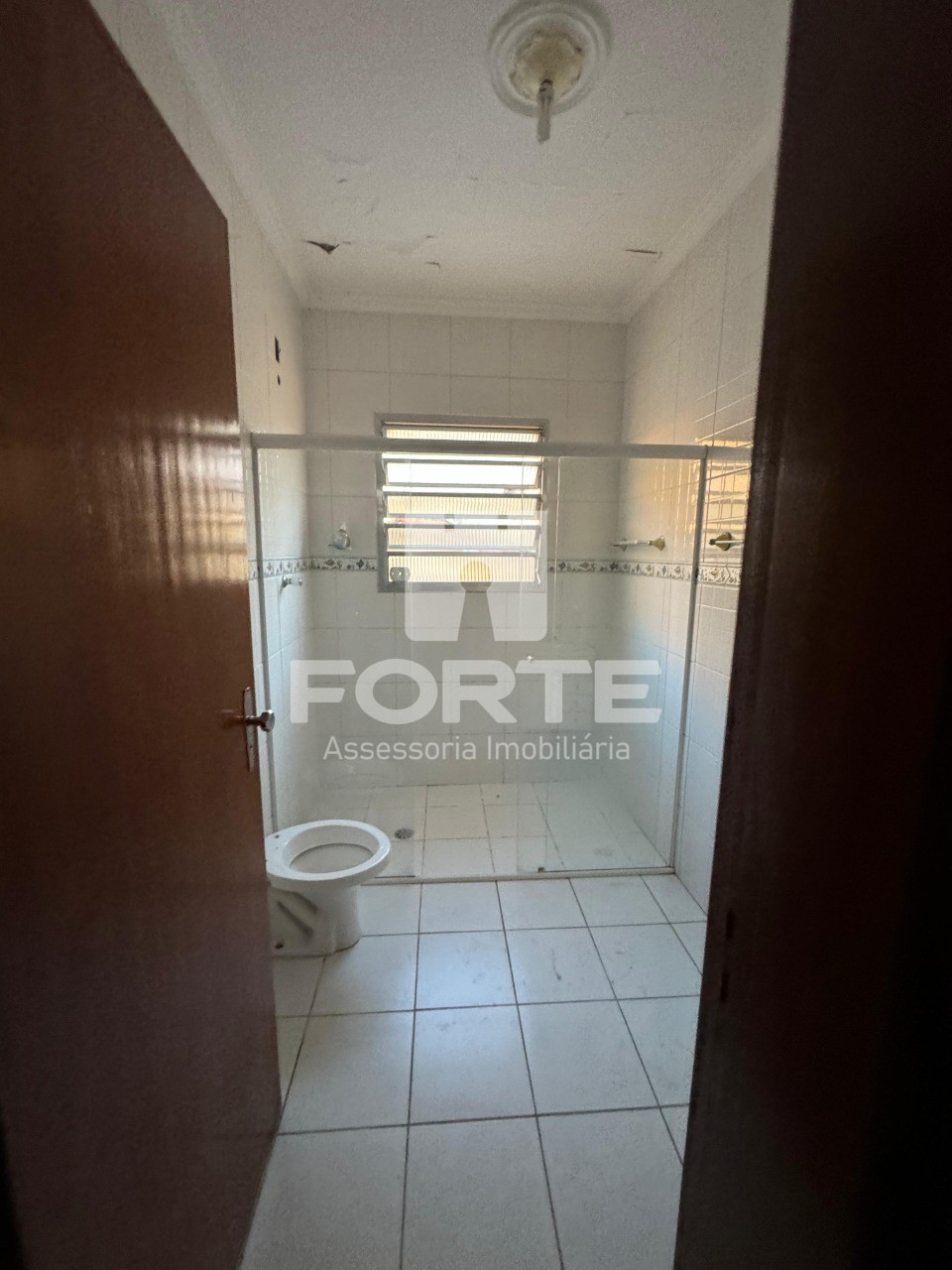 Casa para alugar com 3 quartos, 200m² - Foto 15