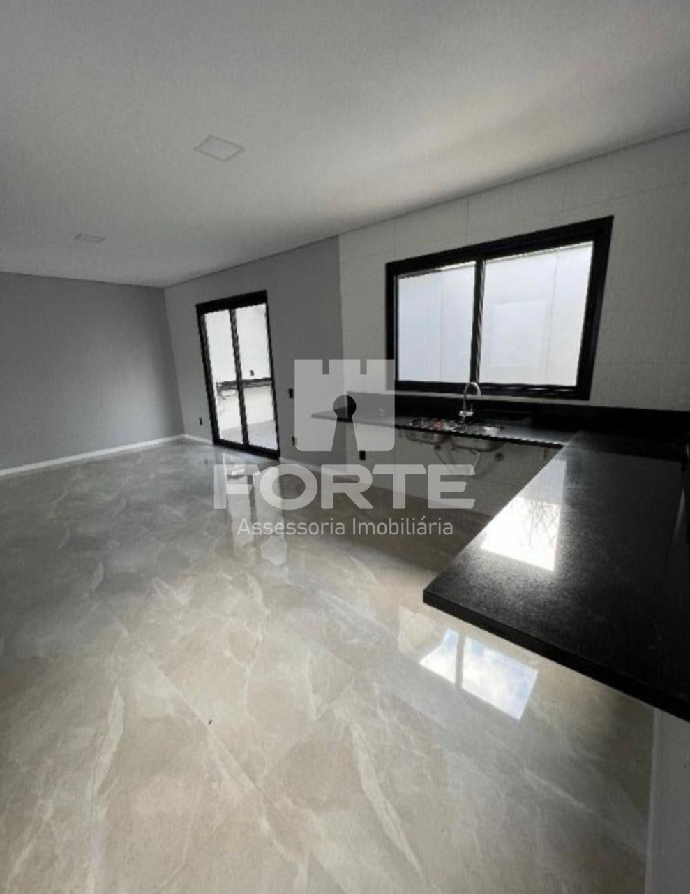 Casa à venda com 3 quartos, 250m² - Foto 18