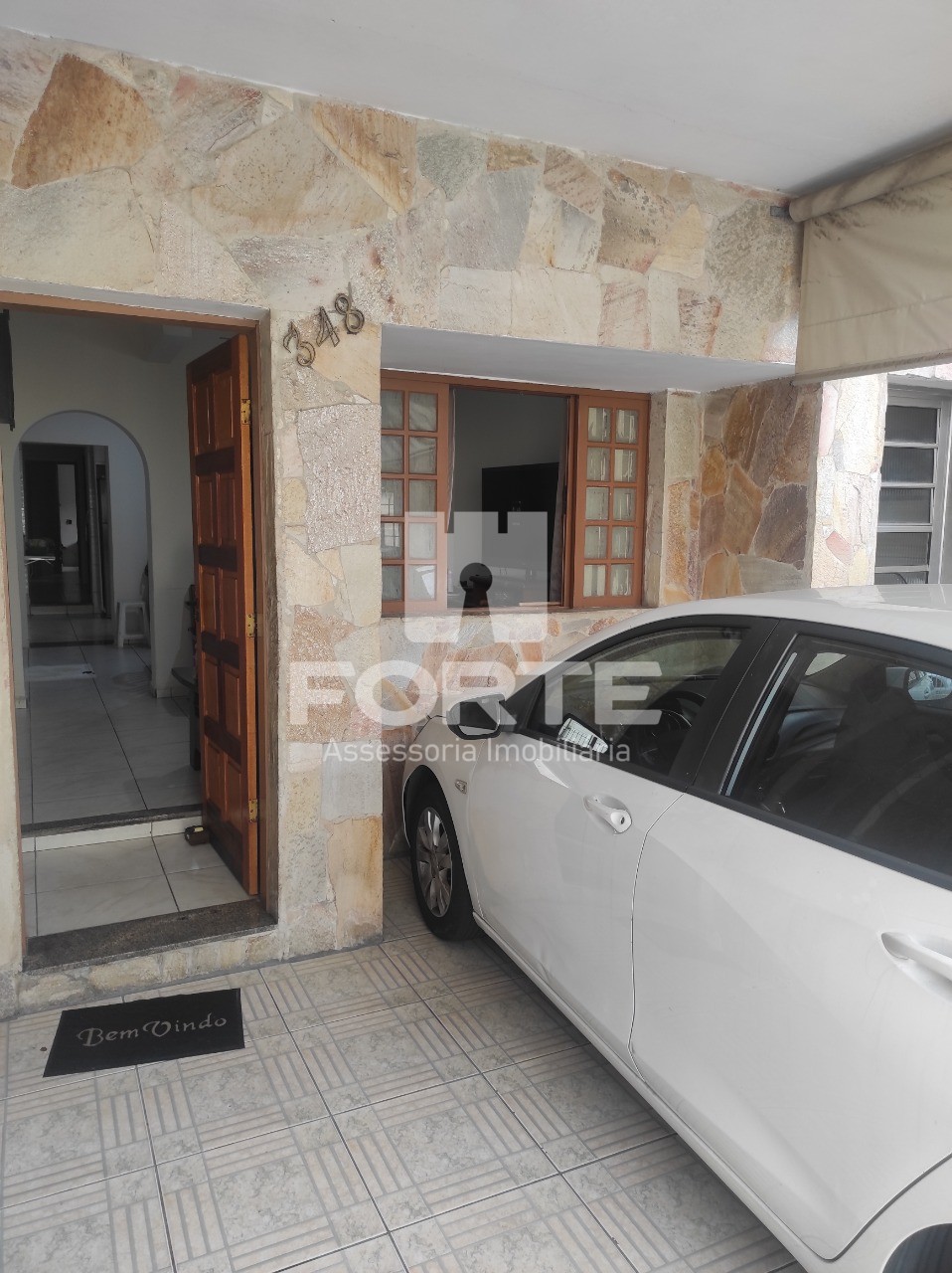 Casa à venda com 5 quartos, 190m² - Foto 1