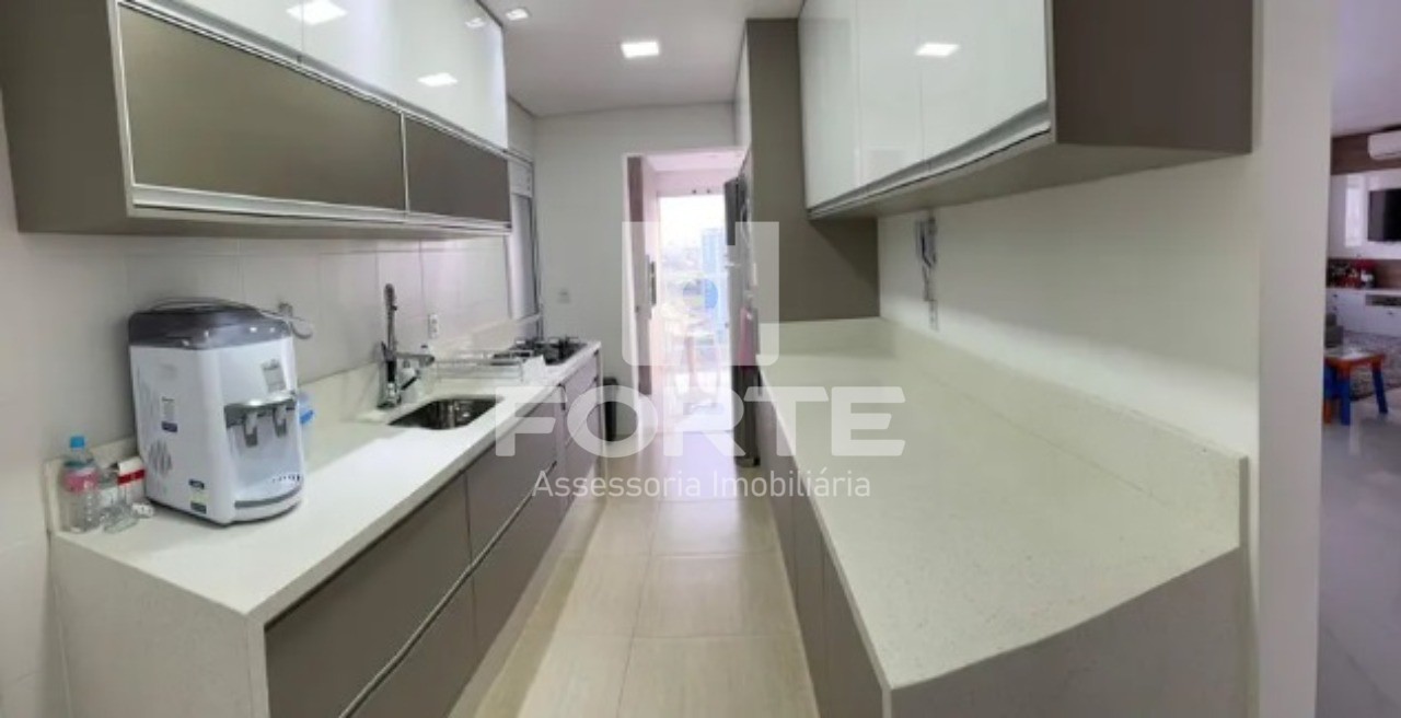 Apartamento à venda com 3 quartos, 125m² - Foto 7