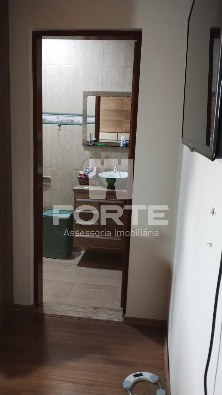 Casa à venda com 3 quartos, 206m² - Foto 25