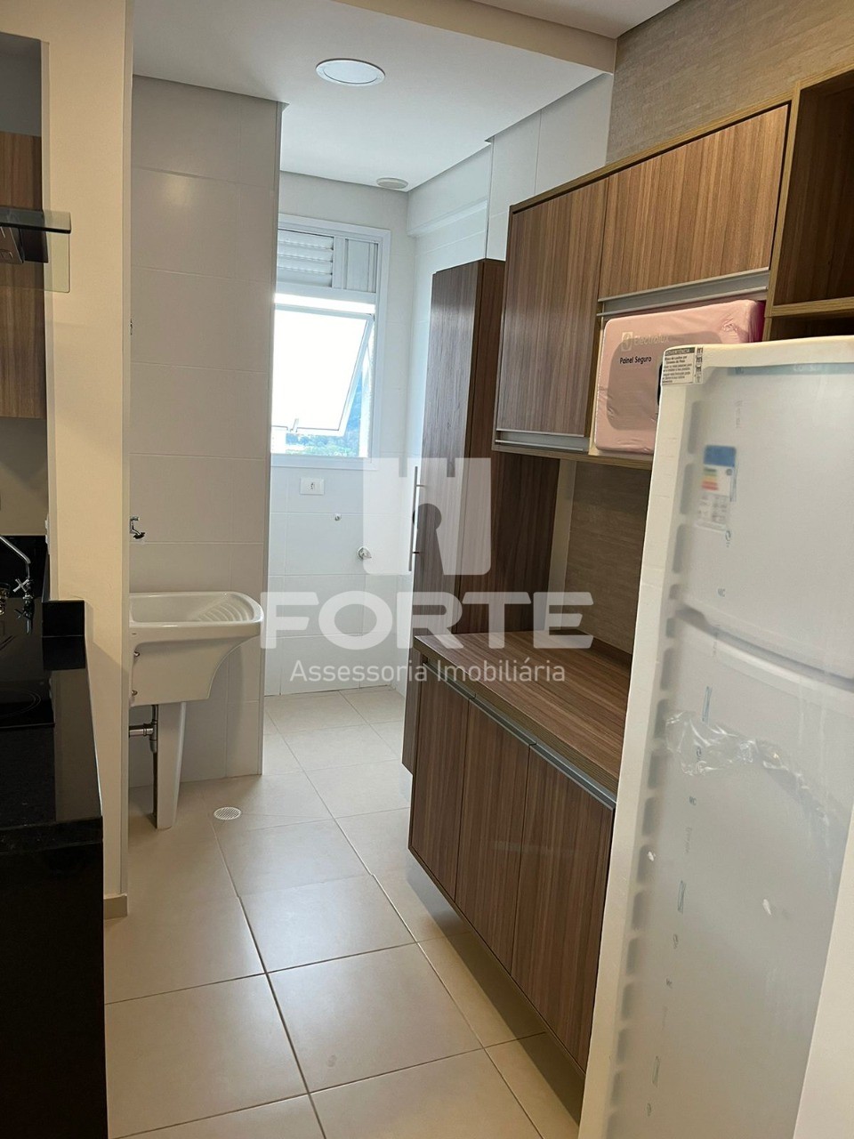 Apartamento para alugar com 1 quarto, 60m² - Foto 8