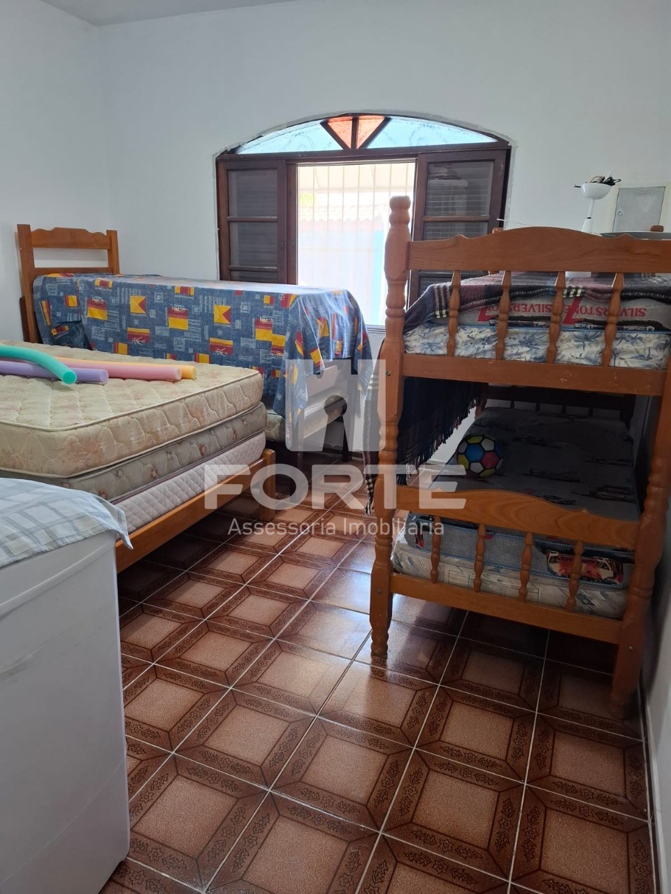 Casa à venda com 2 quartos, 100m² - Foto 17