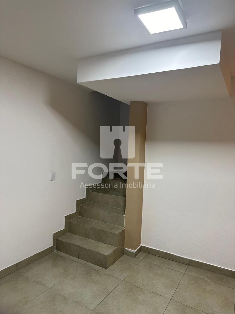 Casa à venda com 2 quartos, 56m² - Foto 3