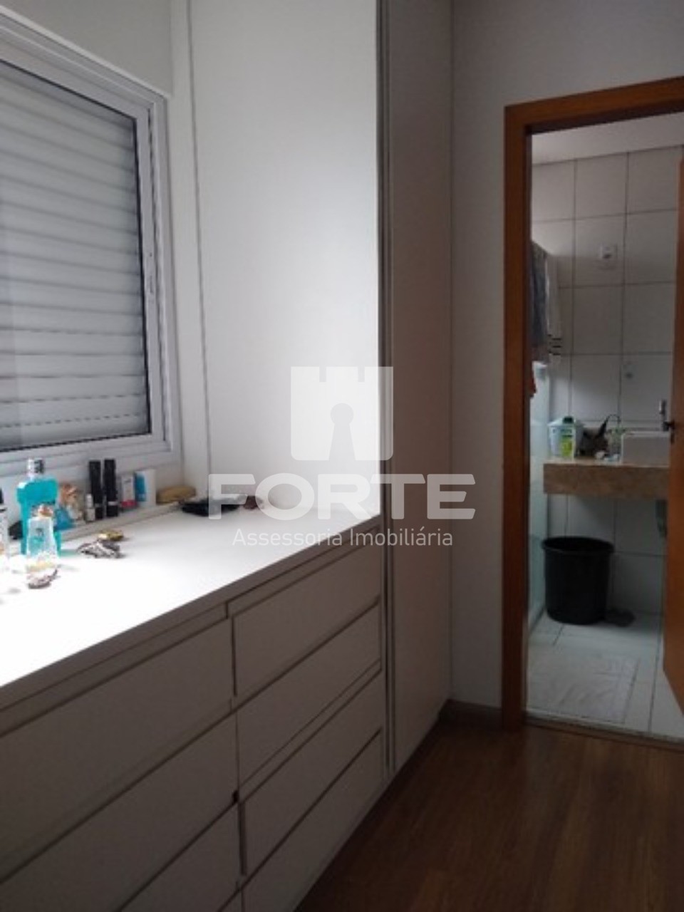 Apartamento à venda com 3 quartos, 154m² - Foto 9