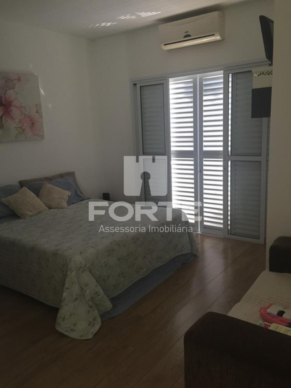 Casa à venda com 3 quartos, 240m² - Foto 11