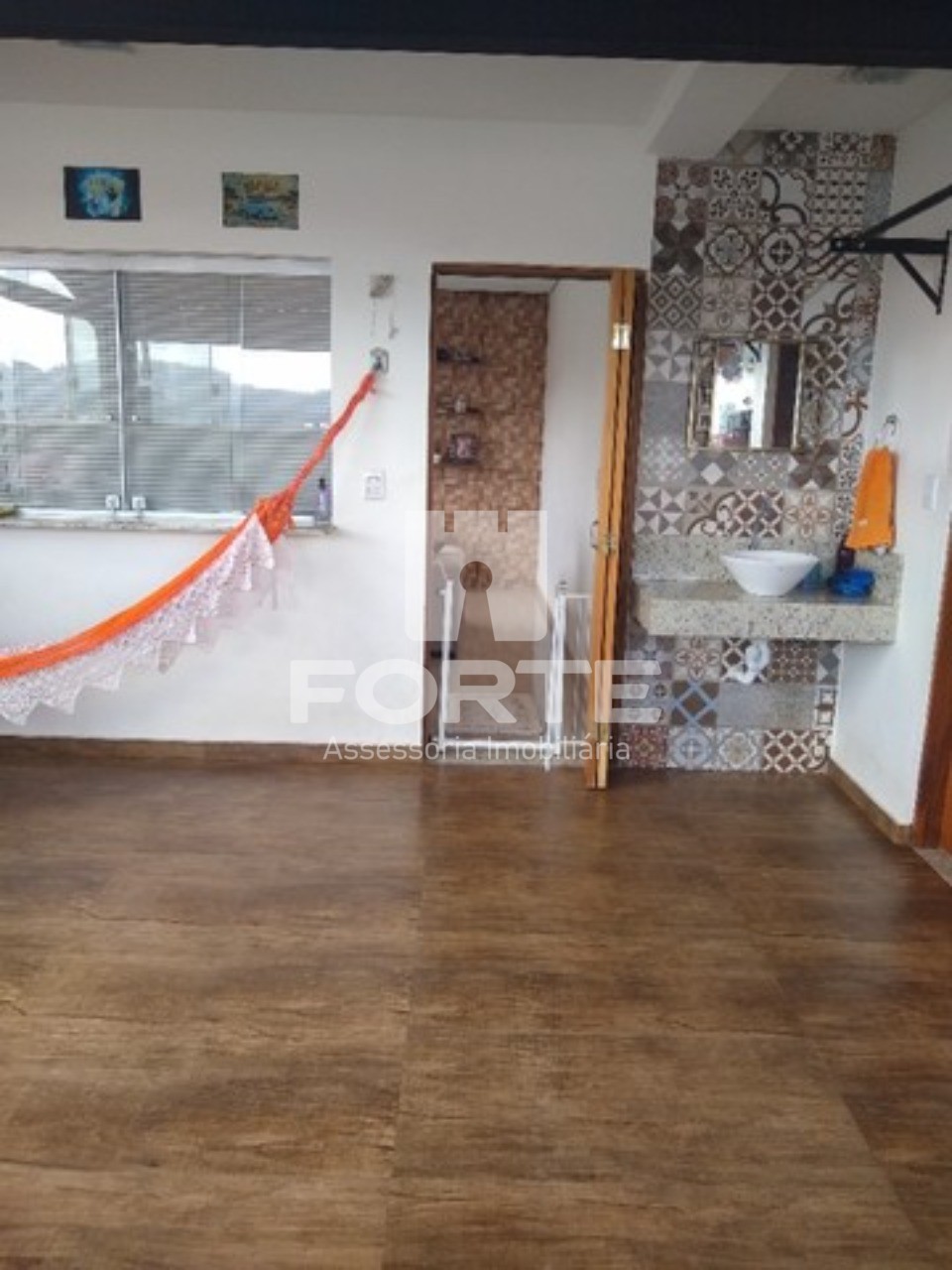 Apartamento à venda com 3 quartos, 154m² - Foto 2