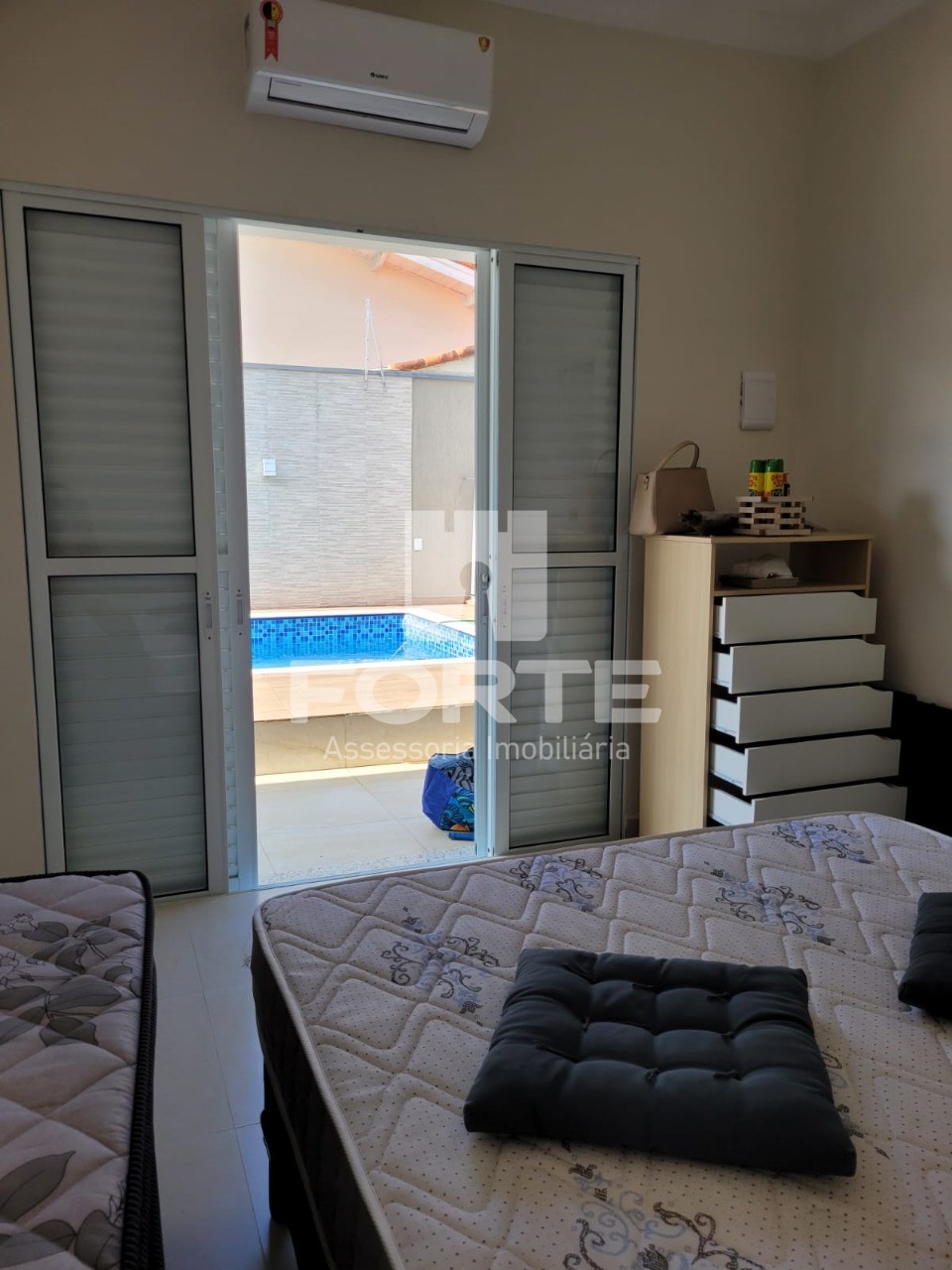 Casa à venda com 2 quartos, 250m² - Foto 14