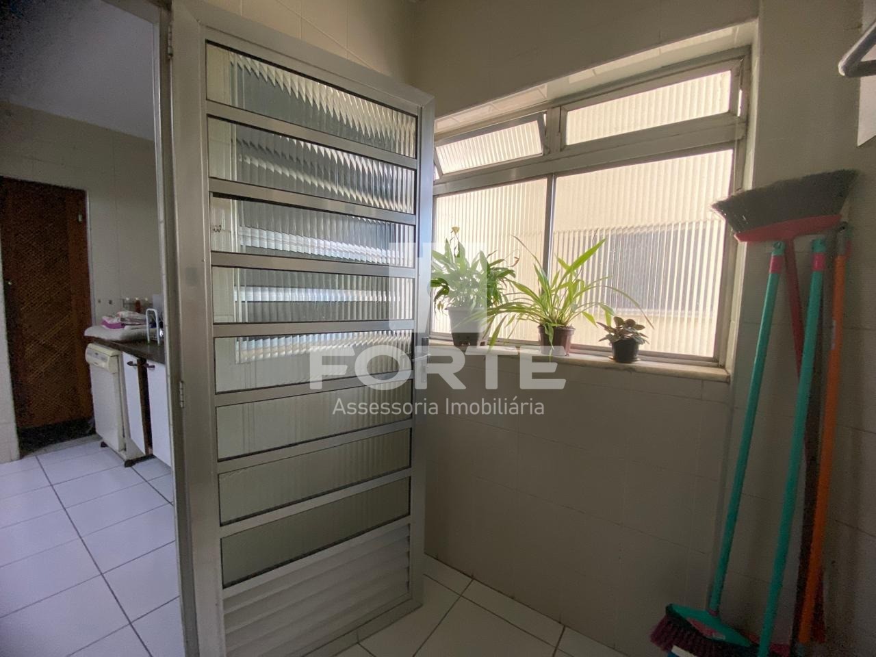 Apartamento à venda com 3 quartos, 110m² - Foto 10