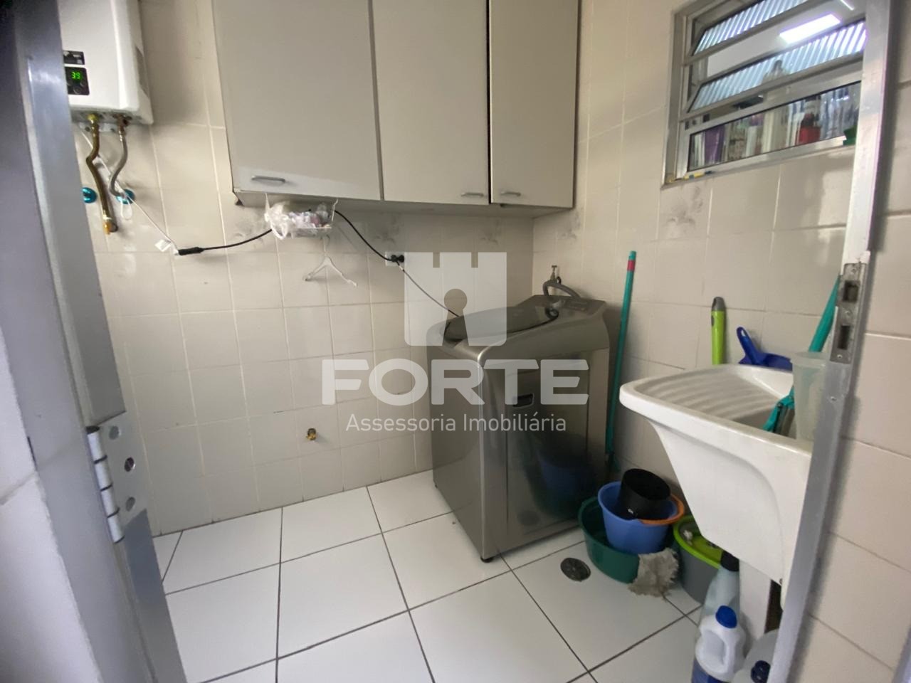 Apartamento à venda com 3 quartos, 110m² - Foto 9