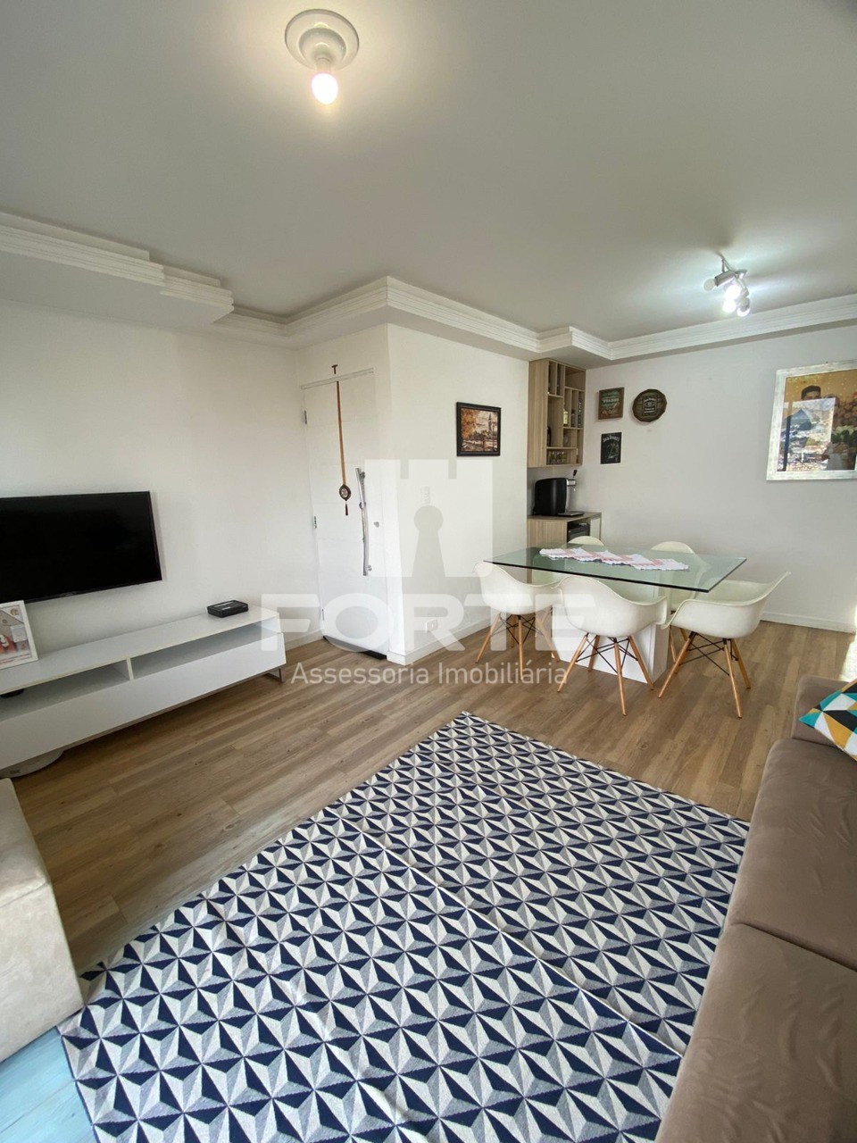 Apartamento à venda com 3 quartos, 103m² - Foto 1