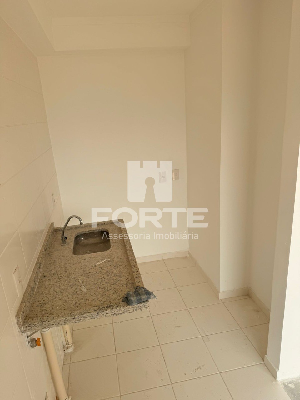 Apartamento à venda com 3 quartos, 72m² - Foto 3