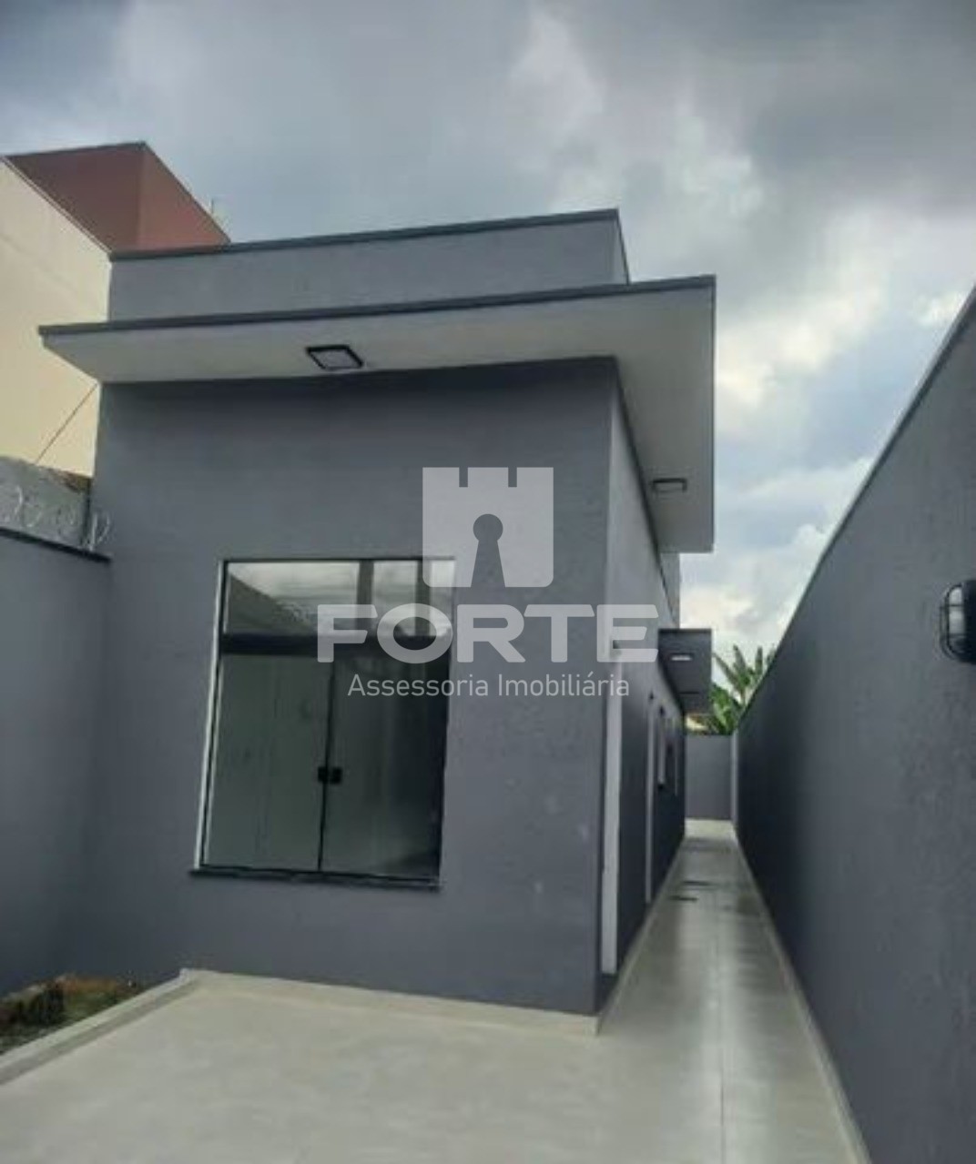 Casa à venda com 2 quartos, 150m² - Foto 1