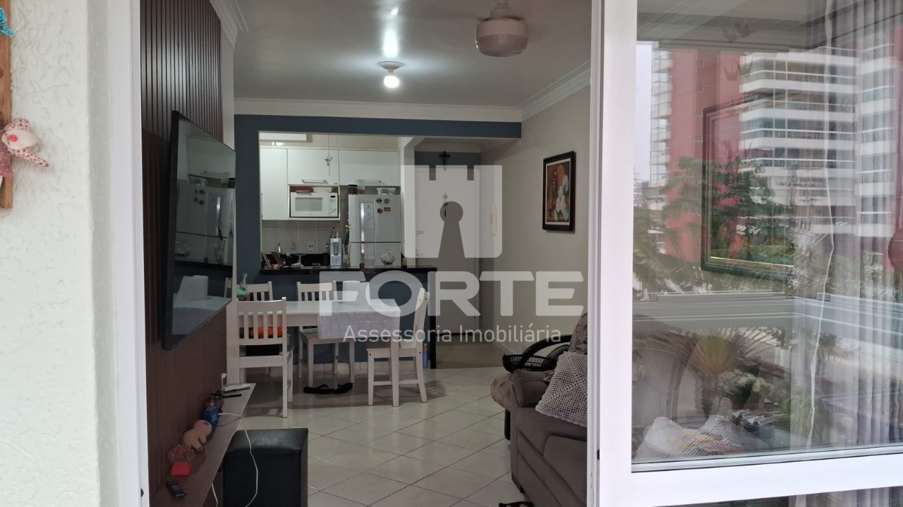 Apartamento à venda com 2 quartos, 62m² - Foto 5