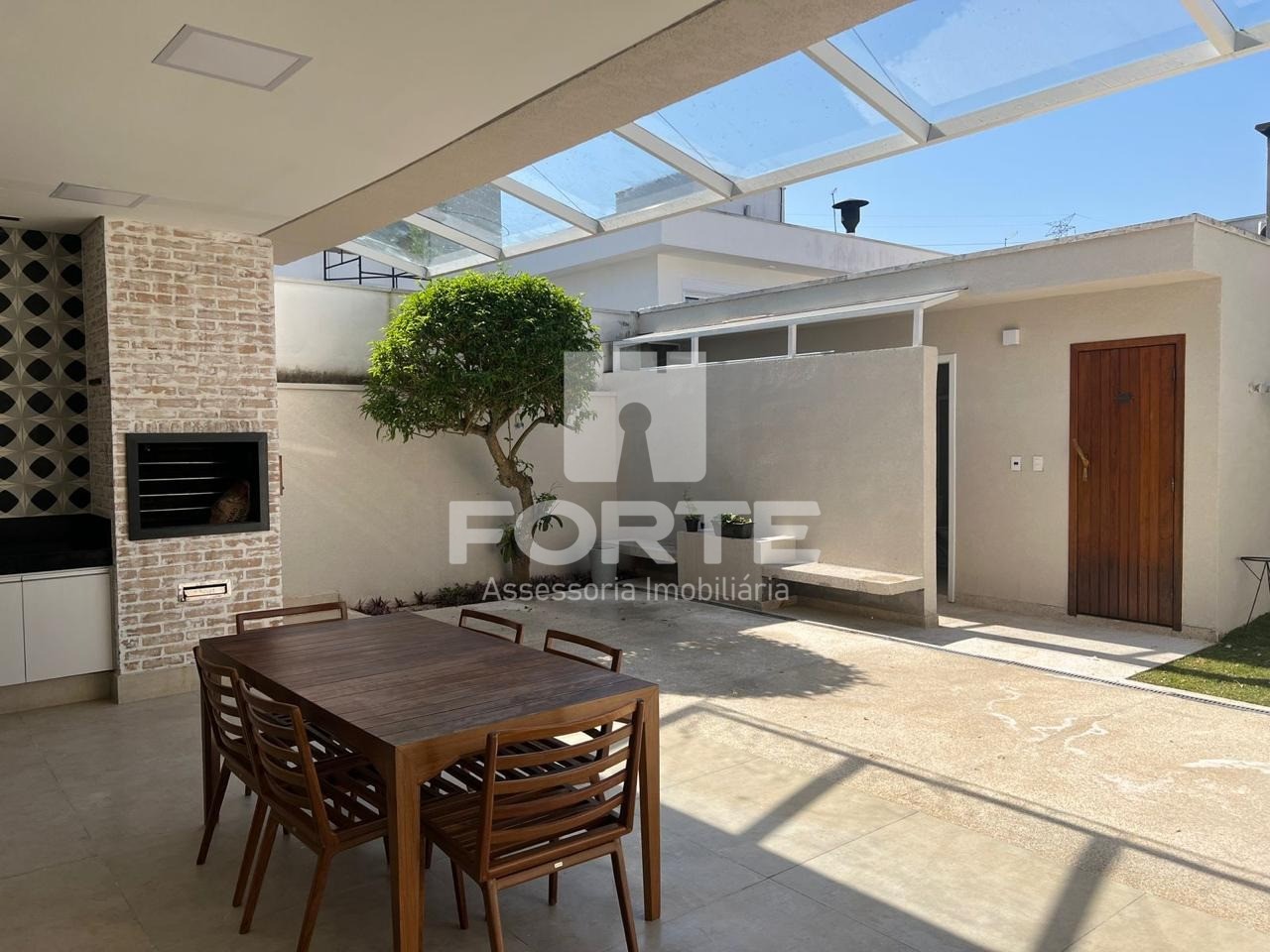 Casa à venda com 3 quartos, 354m² - Foto 5