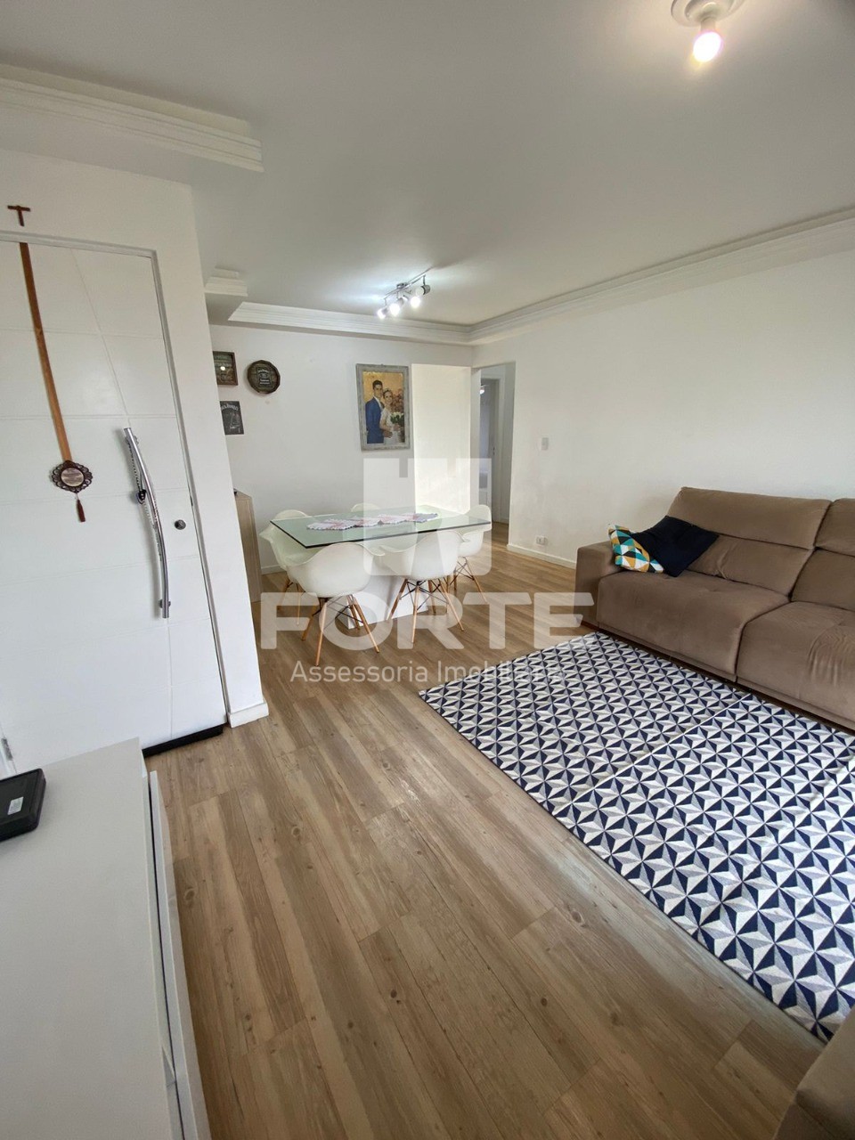 Apartamento à venda com 3 quartos, 103m² - Foto 3