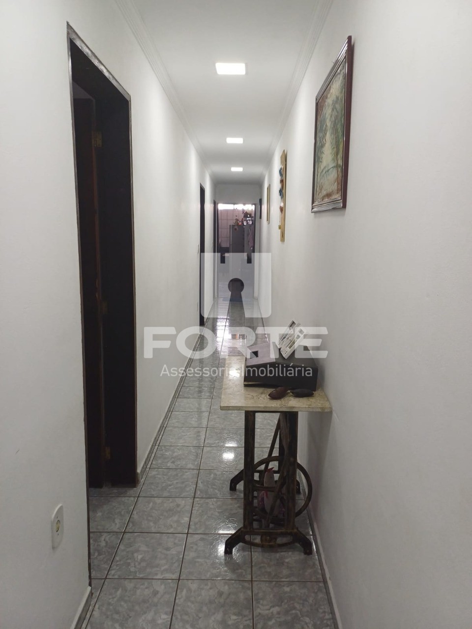 Casa à venda com 3 quartos, 300m² - Foto 5