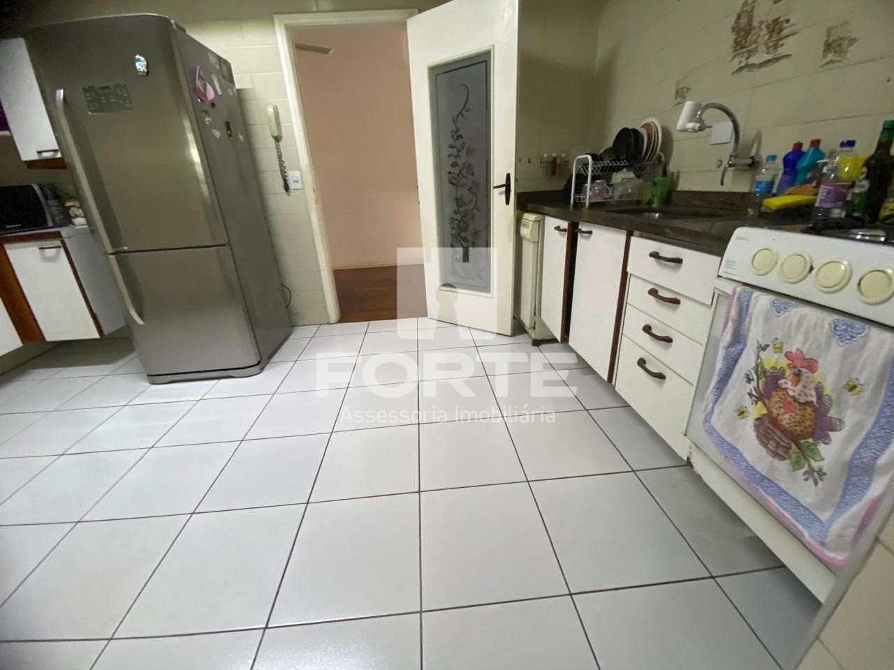 Apartamento à venda com 3 quartos, 110m² - Foto 11