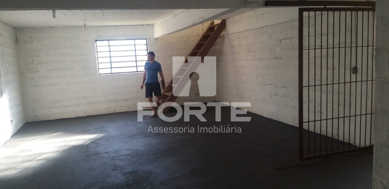 Casa à venda com 4 quartos, 400m² - Foto 3