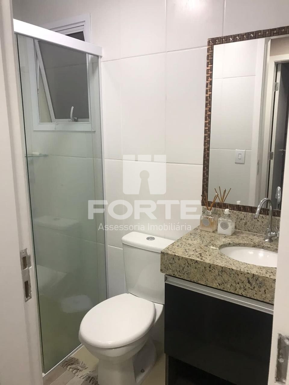 Apartamento à venda com 2 quartos, 76m² - Foto 11