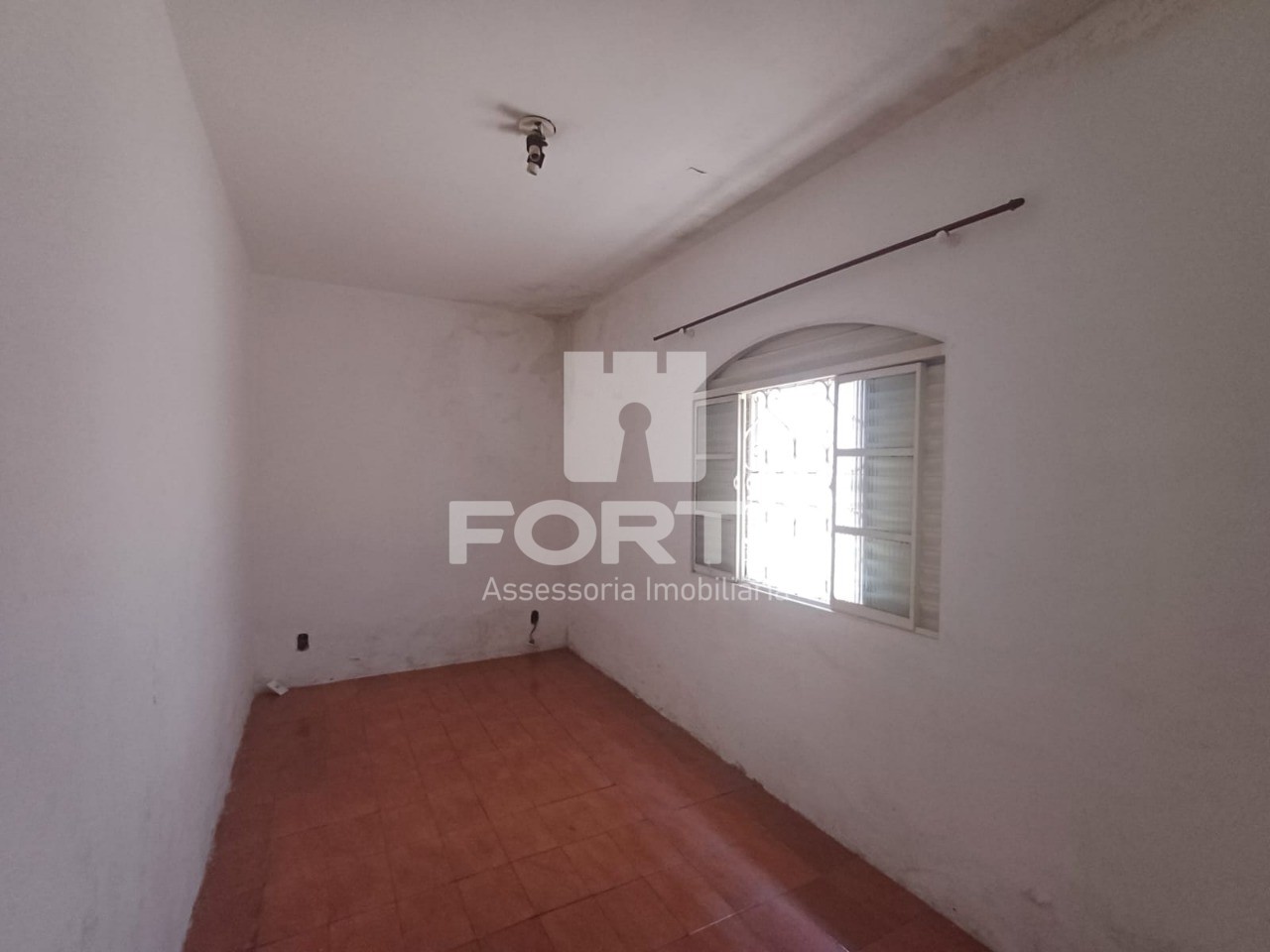 Casa para alugar com 2 quartos, 150m² - Foto 14