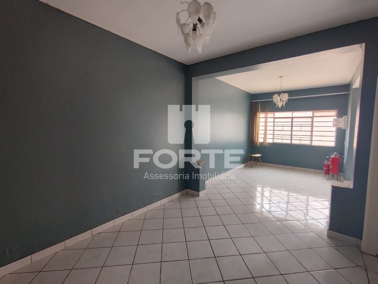 Prédio Inteiro para alugar com 3 quartos, 184m² - Foto 1