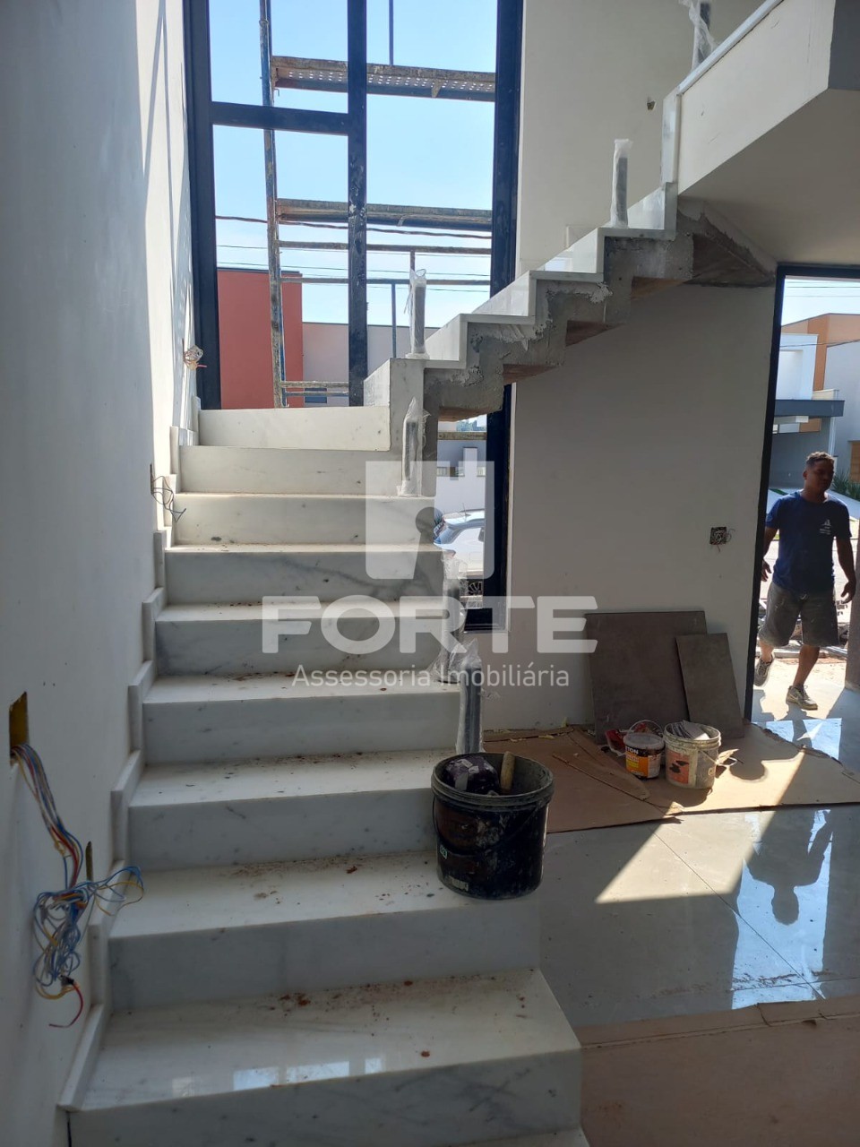 Casa à venda com 3 quartos, 300m² - Foto 4